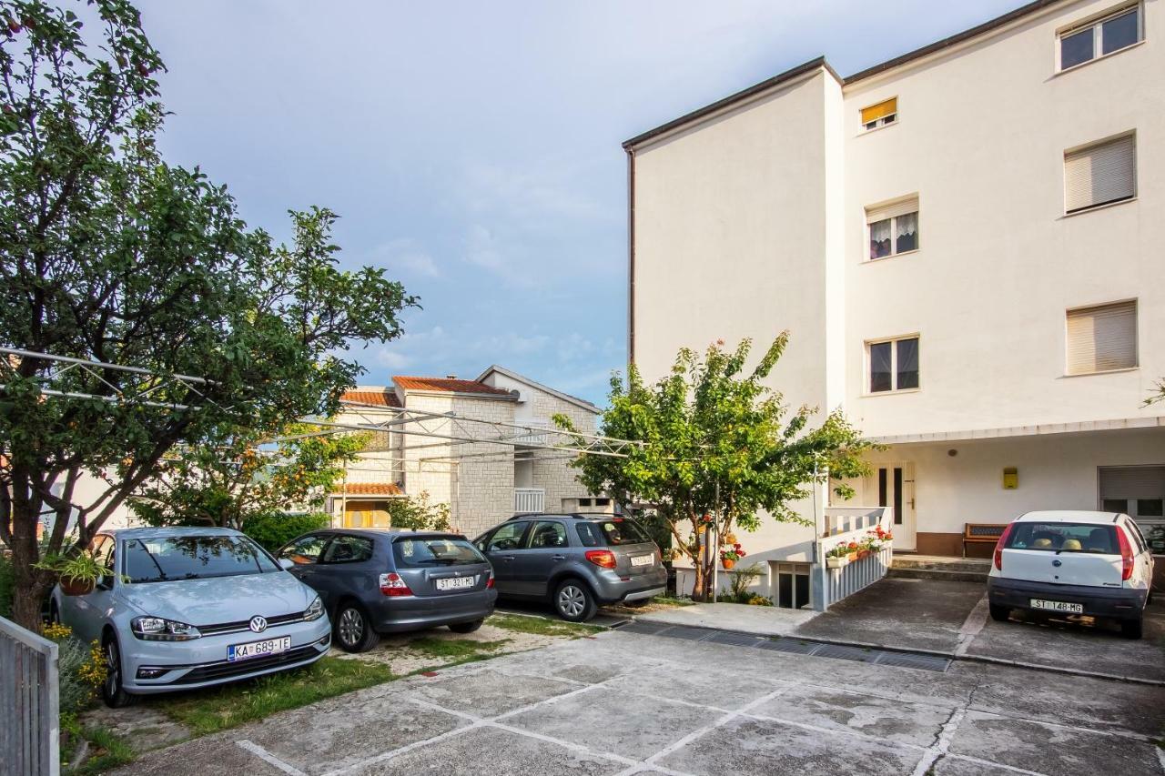 Apartments Iskra Stobreč Exterior foto